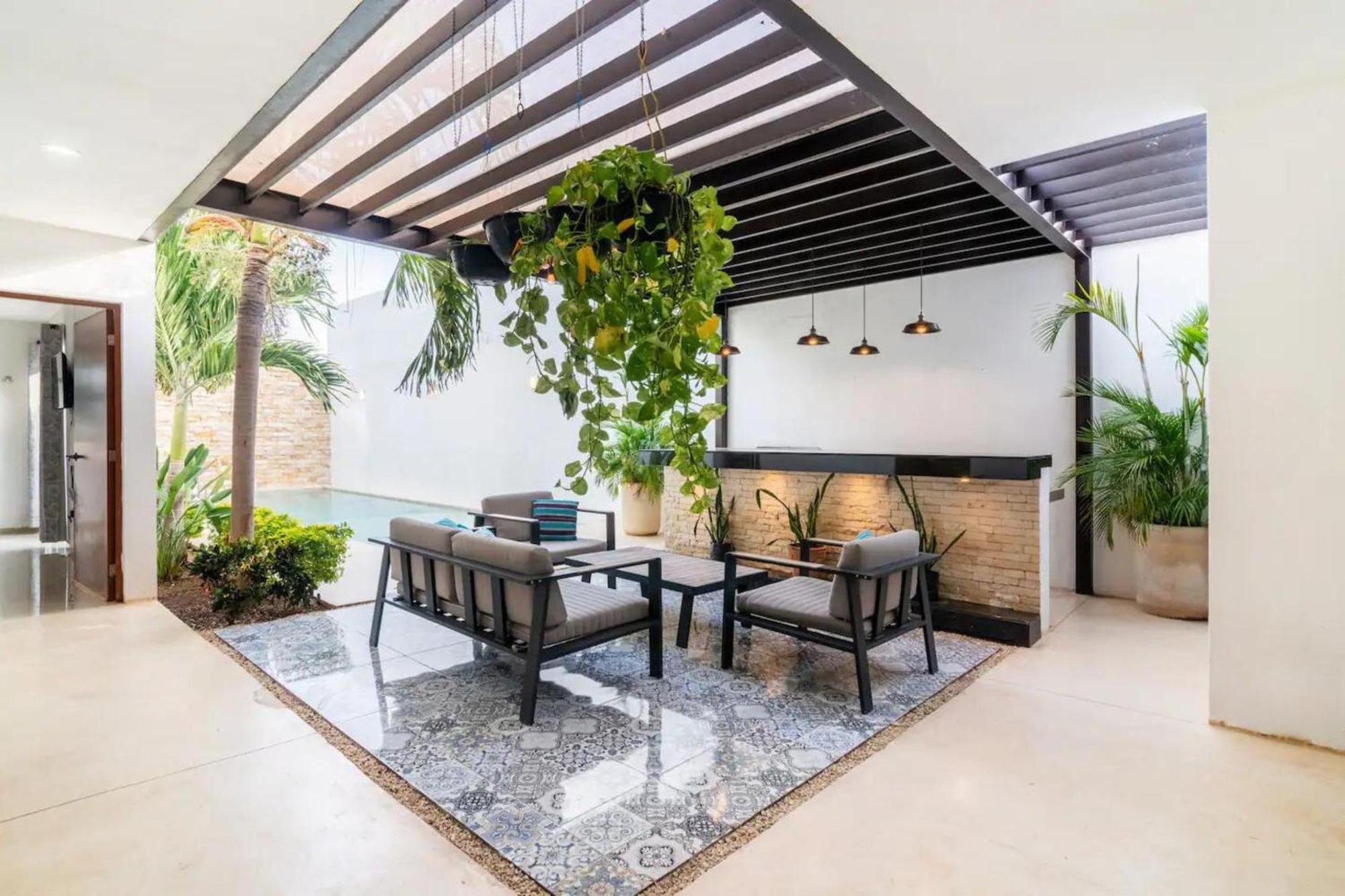 Villa Moderna Con Alberca, Gimnasio Y Cochera メリダ エクステリア 写真