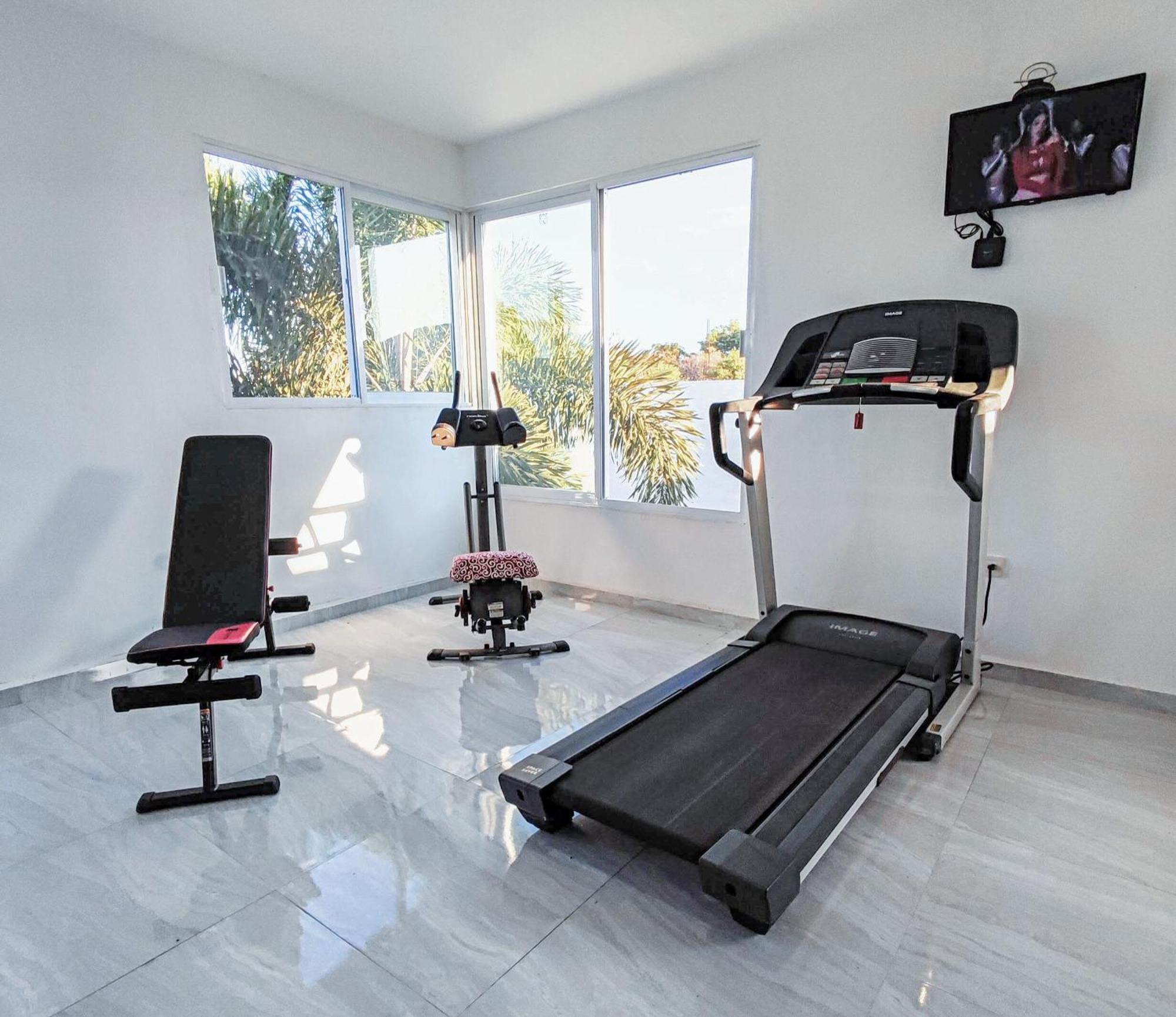 Villa Moderna Con Alberca, Gimnasio Y Cochera メリダ エクステリア 写真